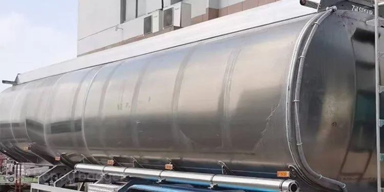 35000-60000 Liters Fuel Tanker Semi Trailer